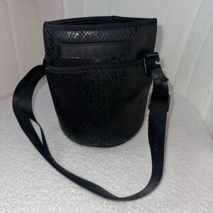 HydroJug Black Textured Crossbody Bottle Pouch